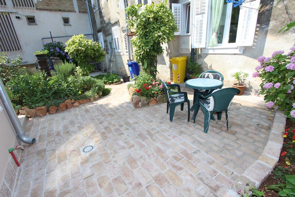 Apartments Santin روفينج المظهر الخارجي الصورة