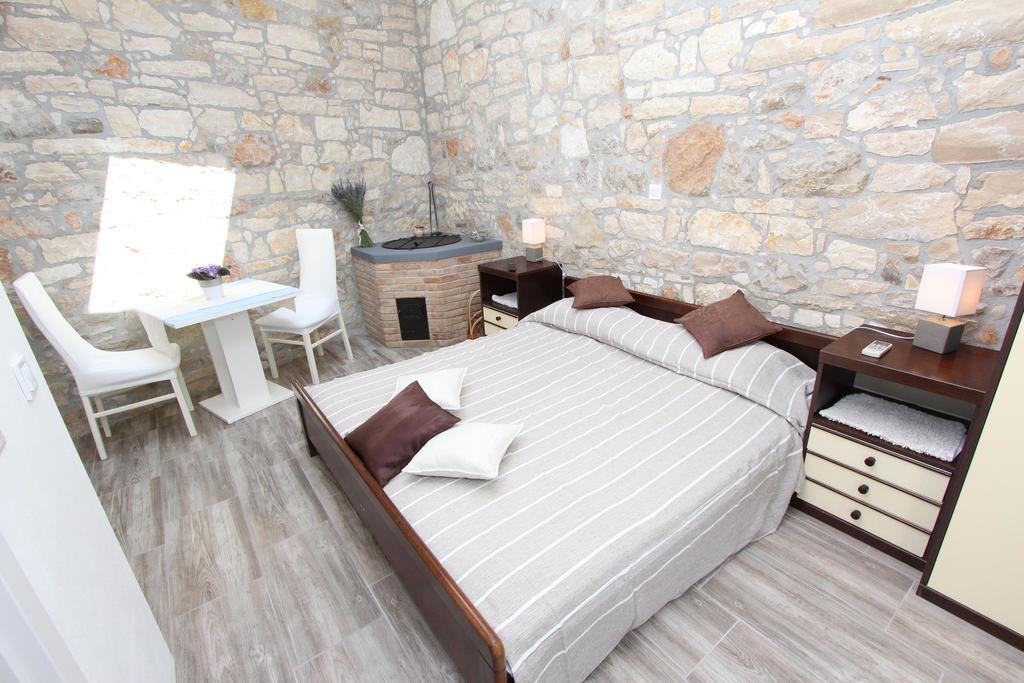 Apartments Santin روفينج المظهر الخارجي الصورة